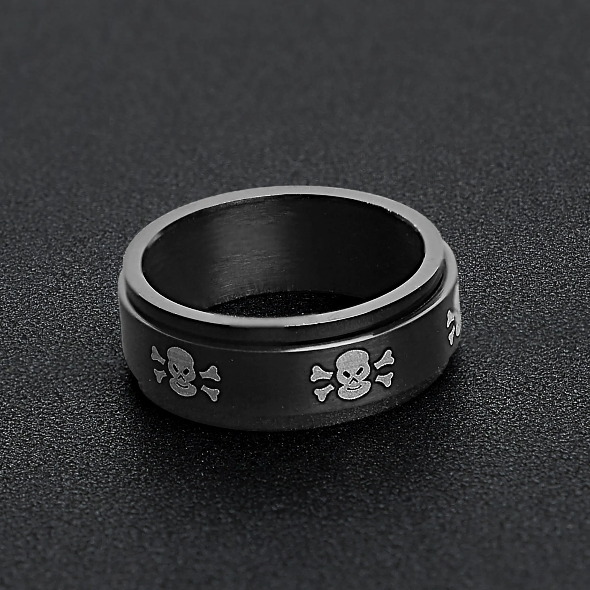 Black With White Skulls Stainless Steel Spinner Ring / STC003