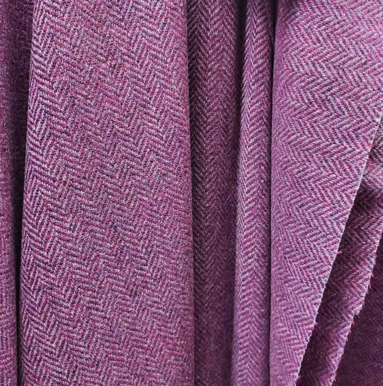 NEW Lady Khloe 100% Wool Made in Italy Chevron Herringbone Mauve Pink Coat Fabric